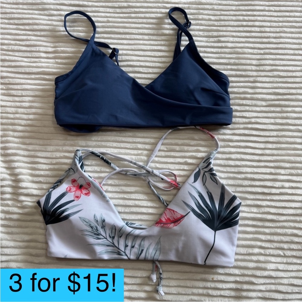 SHEIN Set of 2 Bikini Tops - solid blue and Hawaiian print Small